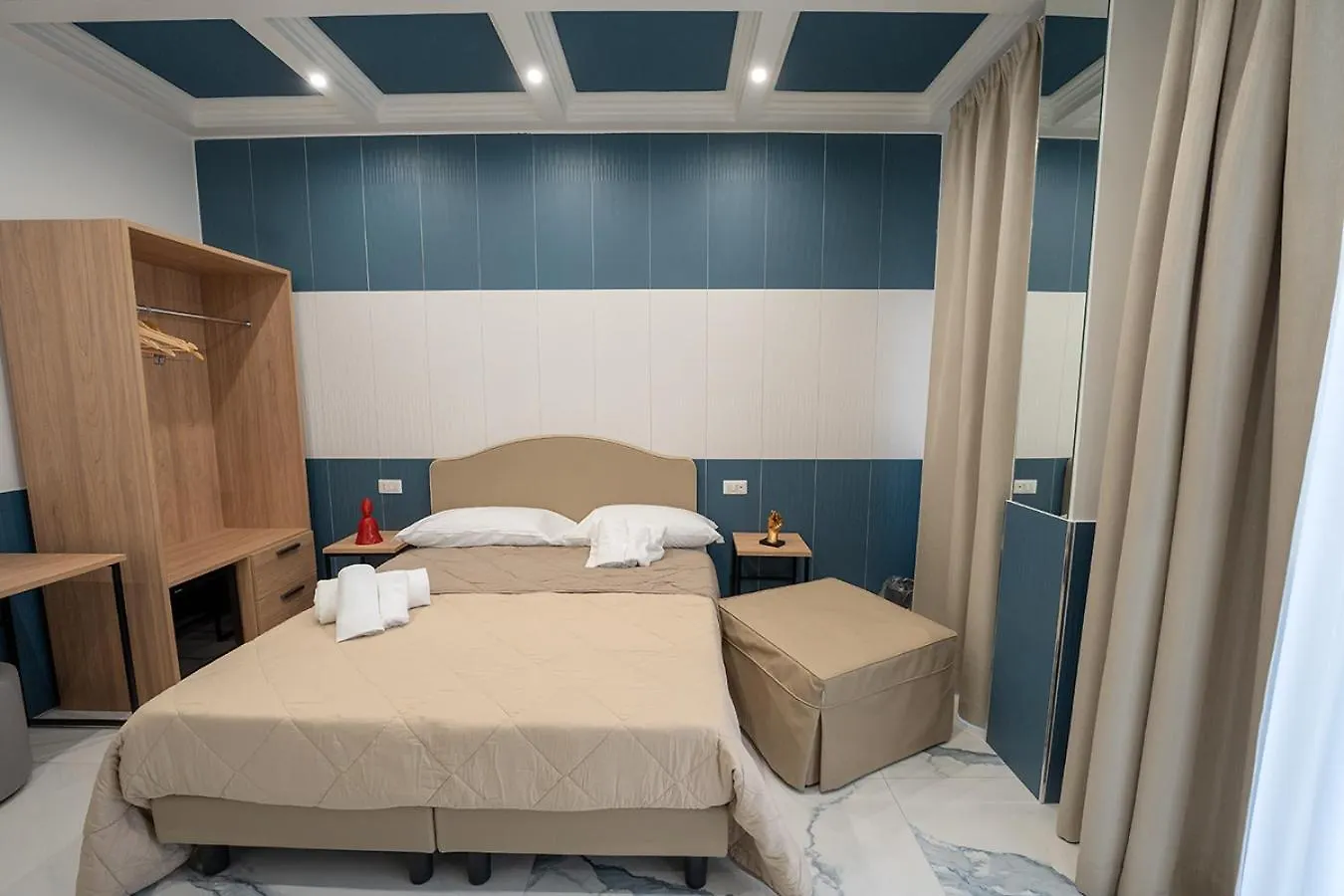 Guest house Medina Art & Lifestyle H., By Clapa Group Dislocated Hospitality Hotel Naples Italy