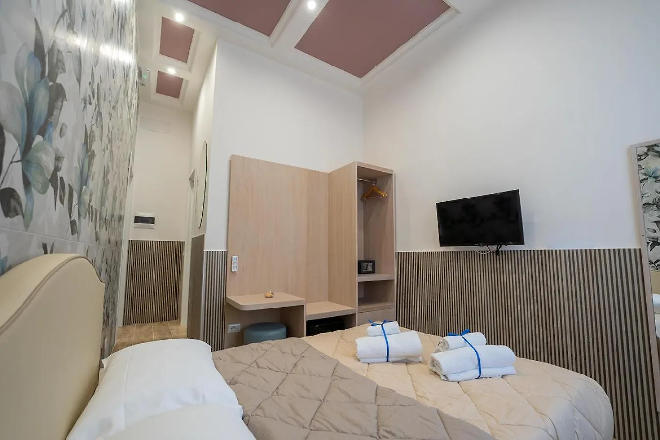 Medina Art & Lifestyle H., By Clapa Group Dislocated Hospitality Hotel Naples 0*,  Italy